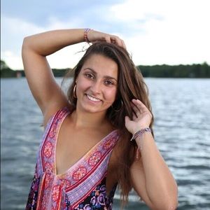 Meet your Posher, Anjali